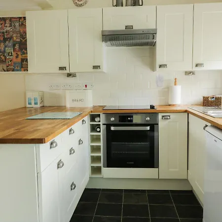 2 Gowbarrow Cottages