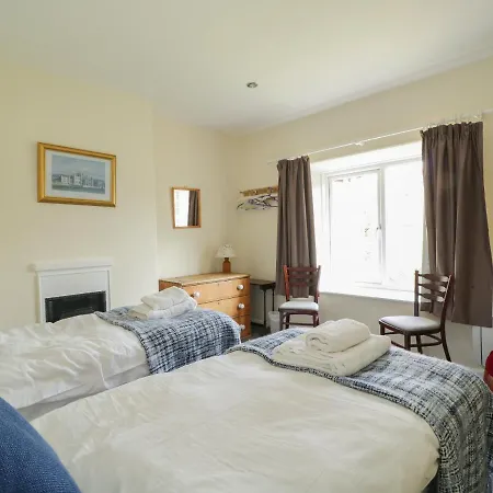 2 Gowbarrow Cottages *